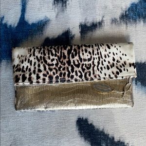 Two-tone fold over clutch